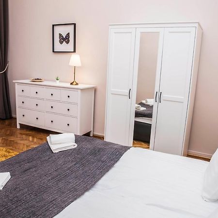 Fullmoon Apartments 1 塞格德 外观 照片