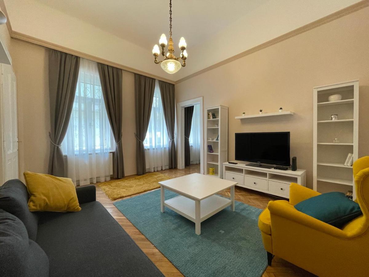 Fullmoon Apartments 1 塞格德 外观 照片